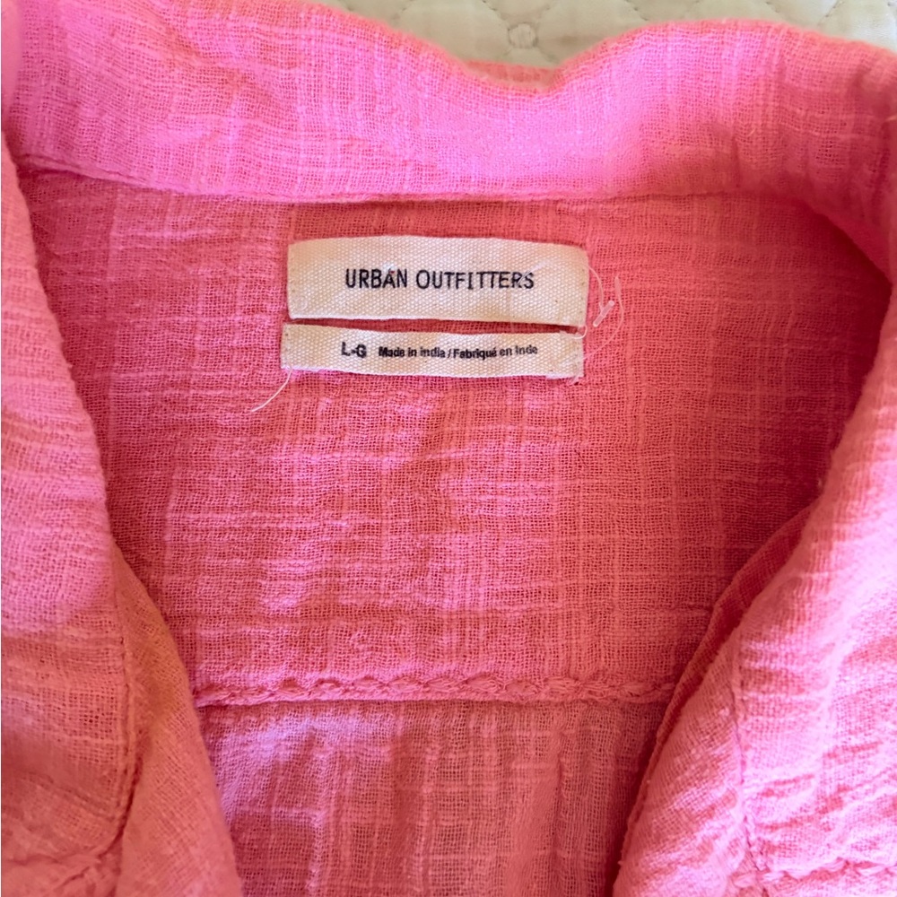 Urban Outfitters Bowie Holiday Embroidered Cropped Button-Up Top - Picture 4 of 5